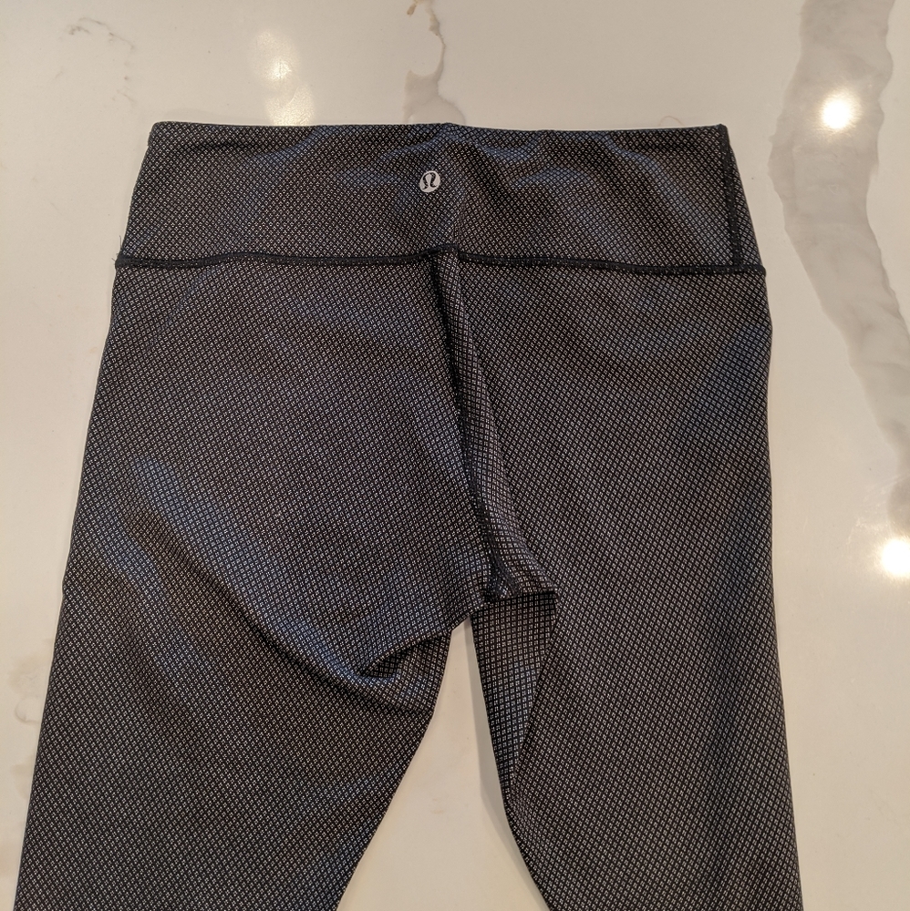 Lululemon Textured Leggings - Picture 4 of 4